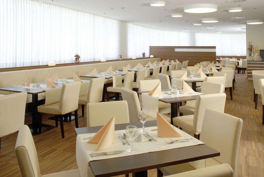 Austria Trend Hotel Salzburg West Himmelreich Exterior foto