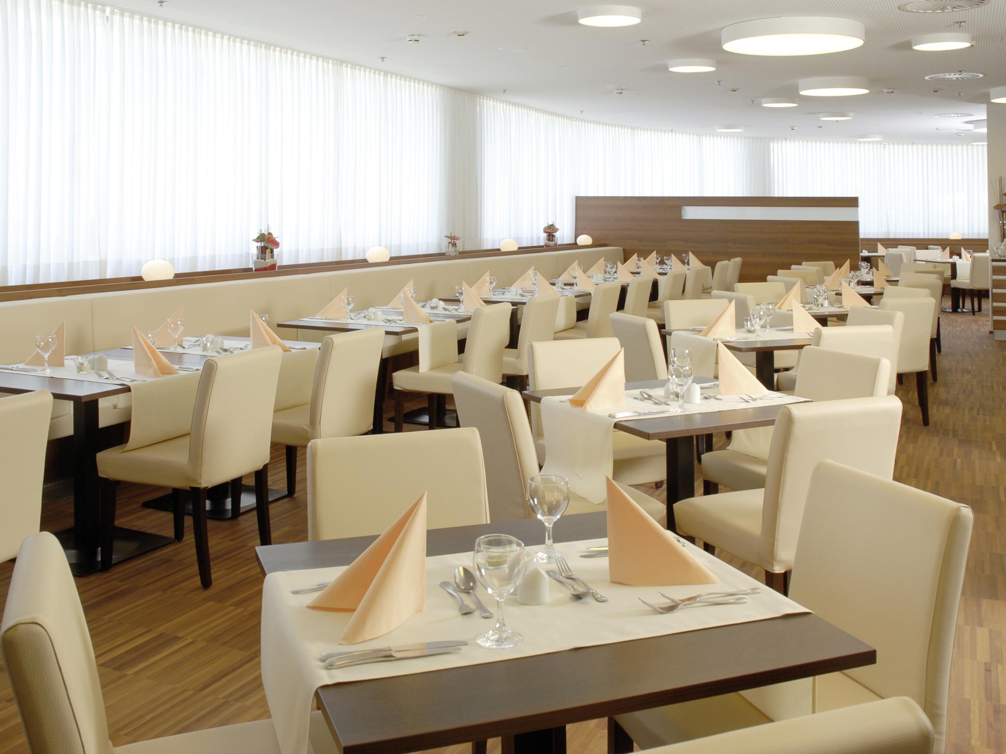Austria Trend Hotel Salzburg West Himmelreich Exterior foto